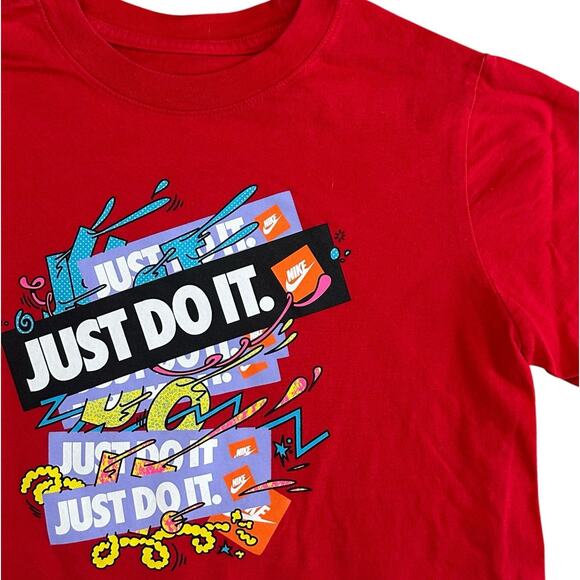 NIKE Boys Graphic Tee Large - Picture 2 of 4